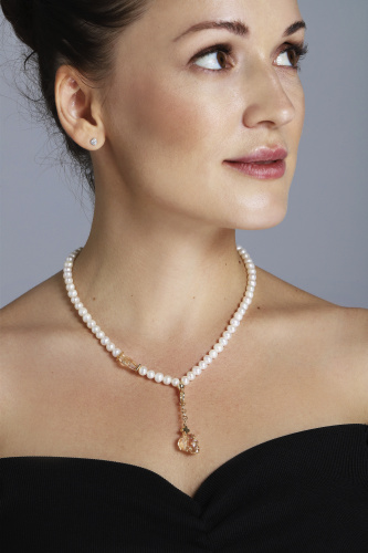 Колье жемчуг череп и крест Swarowski