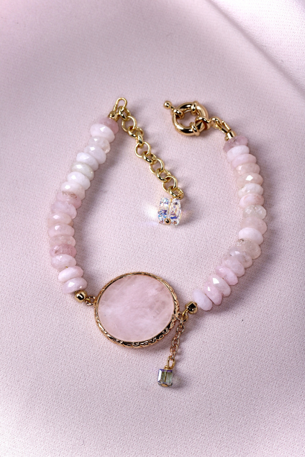 Браслет из Кунцита, Розового Кварца, кристалла Swarovski розовый.